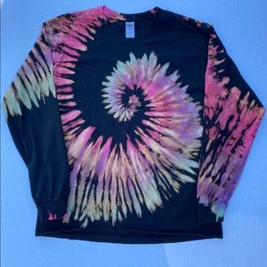 Long sleeve tie dye shirt